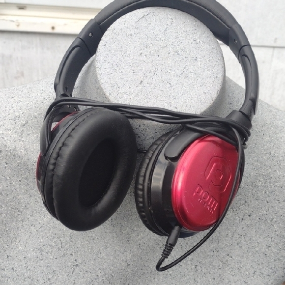 Red POM Wireless Headphones - Picture 1 of 2